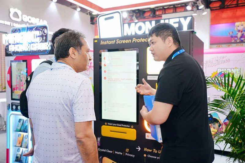 Máquina expendedora de protectores de pantalla para concesionarios y centros de servicio